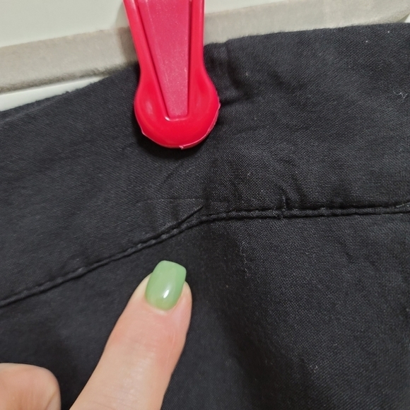 TORRID SHORT SHORT WITH POCKETS- STRUCTURED WOVEN BLACK - Picture 9 of 9